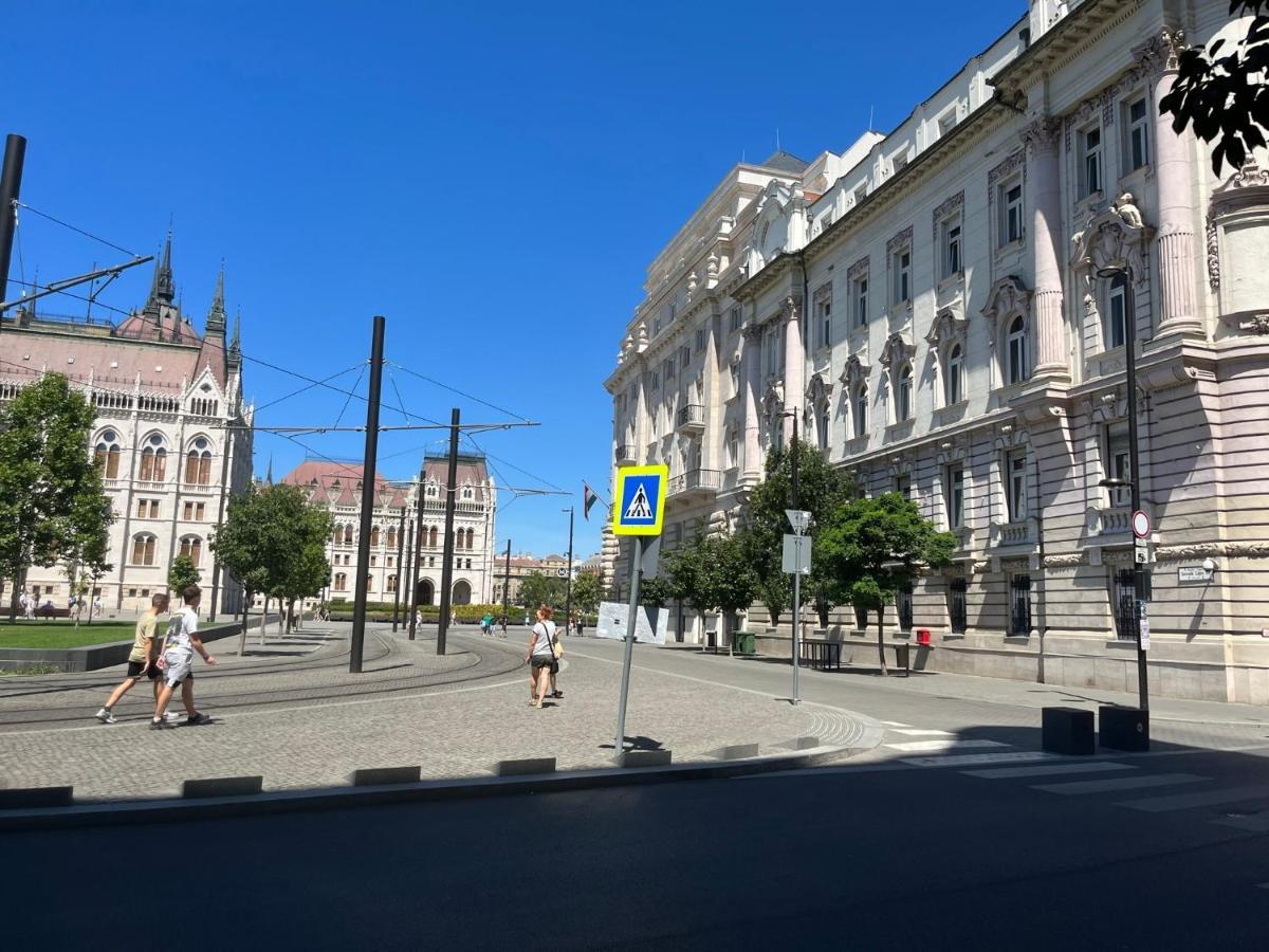 Academy Home - Elegant Place Next To The Parliament Budapest Kültér fotó